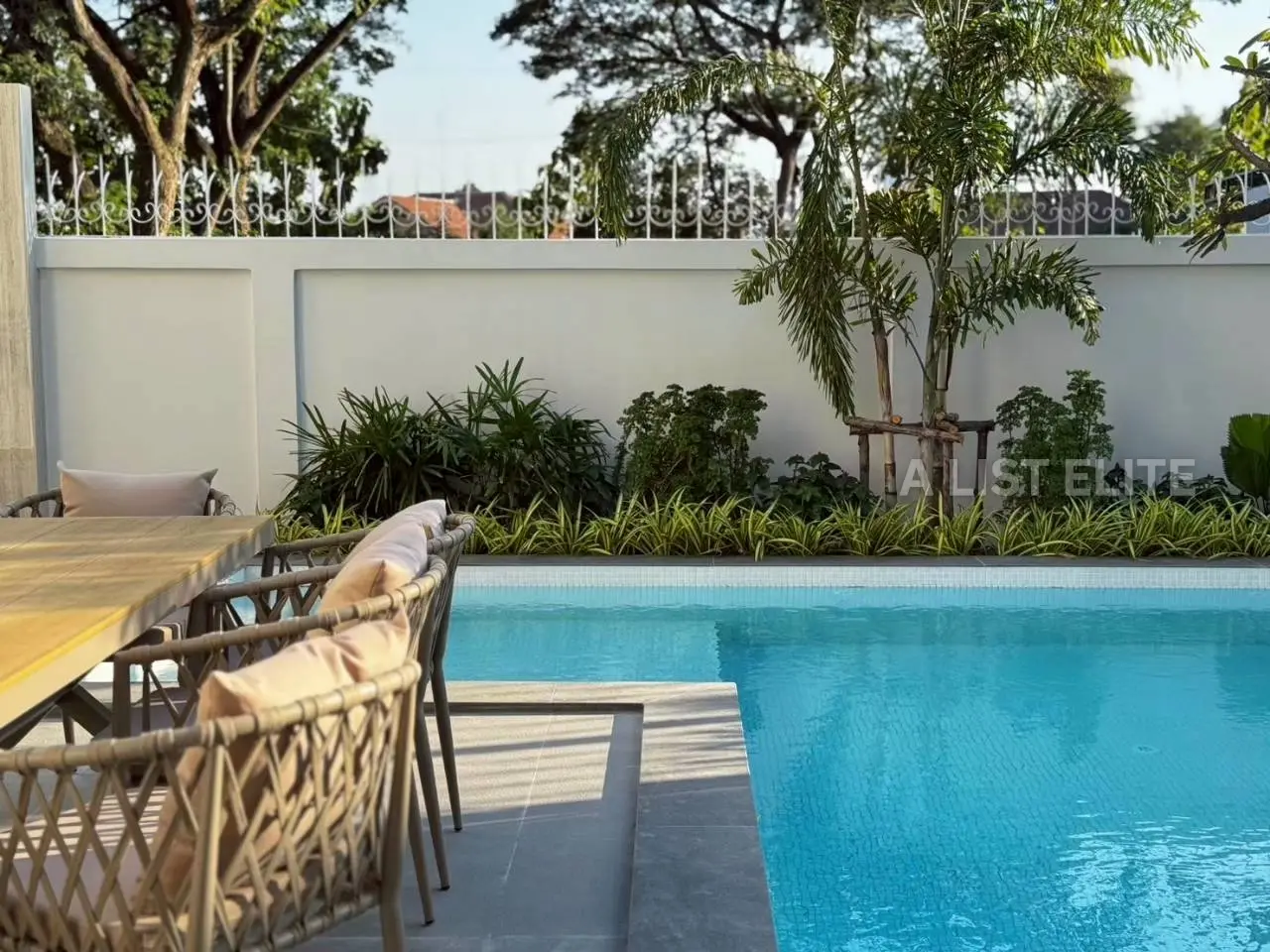 Seaside Pool Villa, Jomtien 