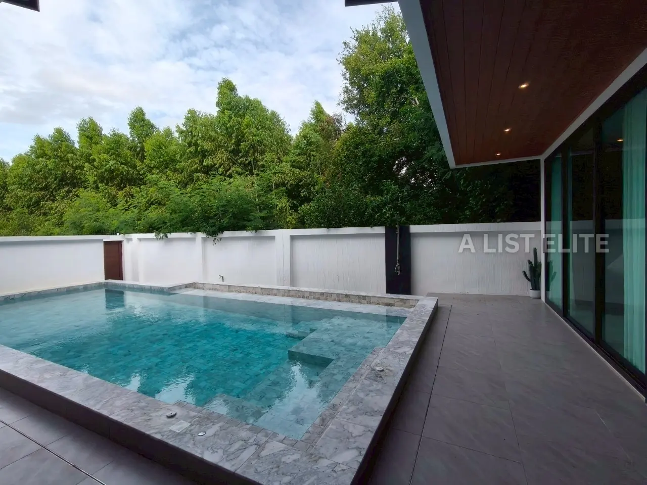 Luxury Pool Villa Only 500 meters from Jomtien Beach