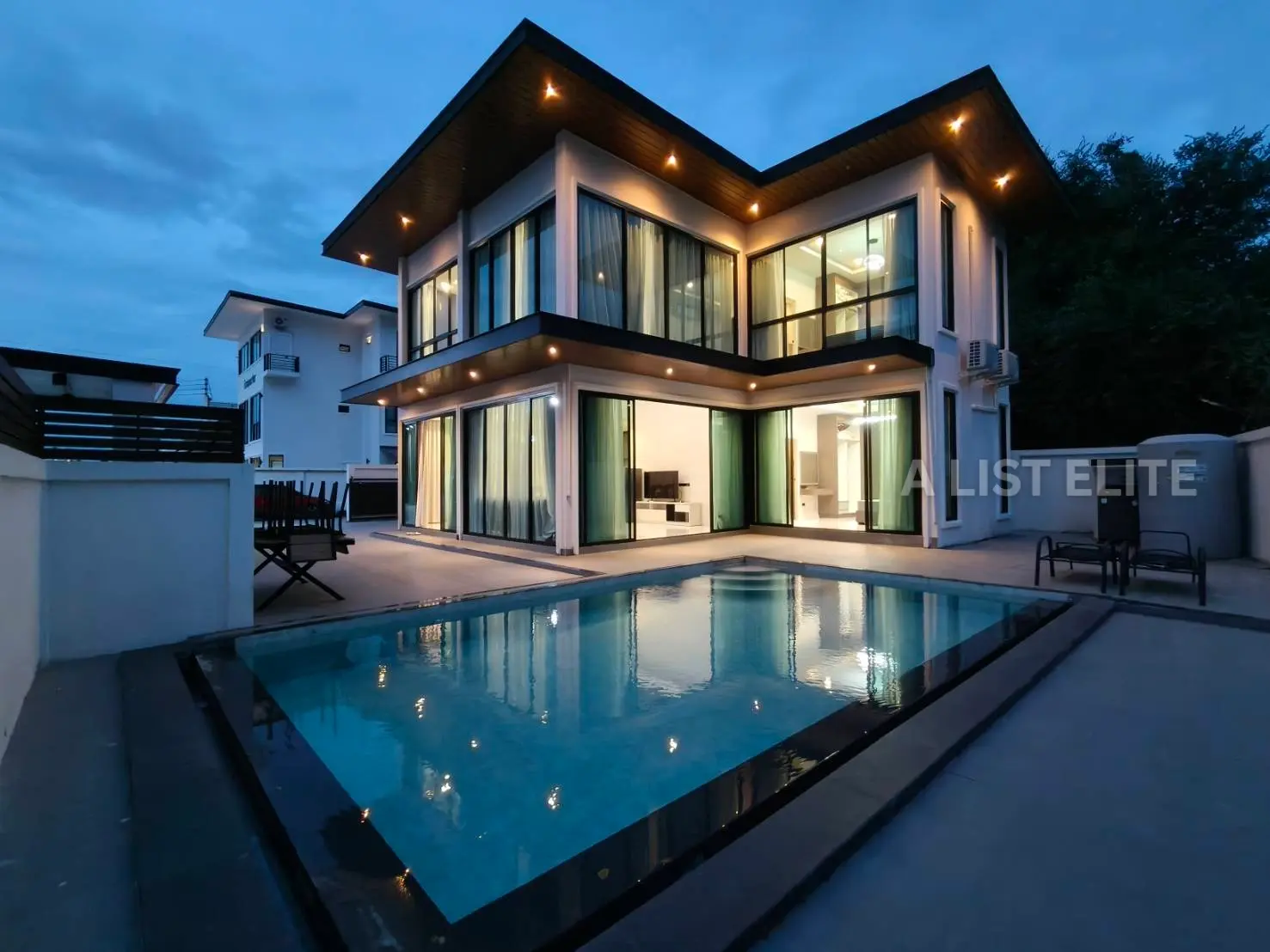  2-Storey Pool Villa in Huay Yai 