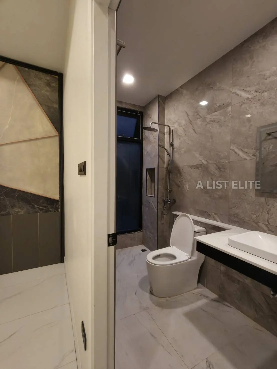  2-Storey Pool Villa in Huay Yai 