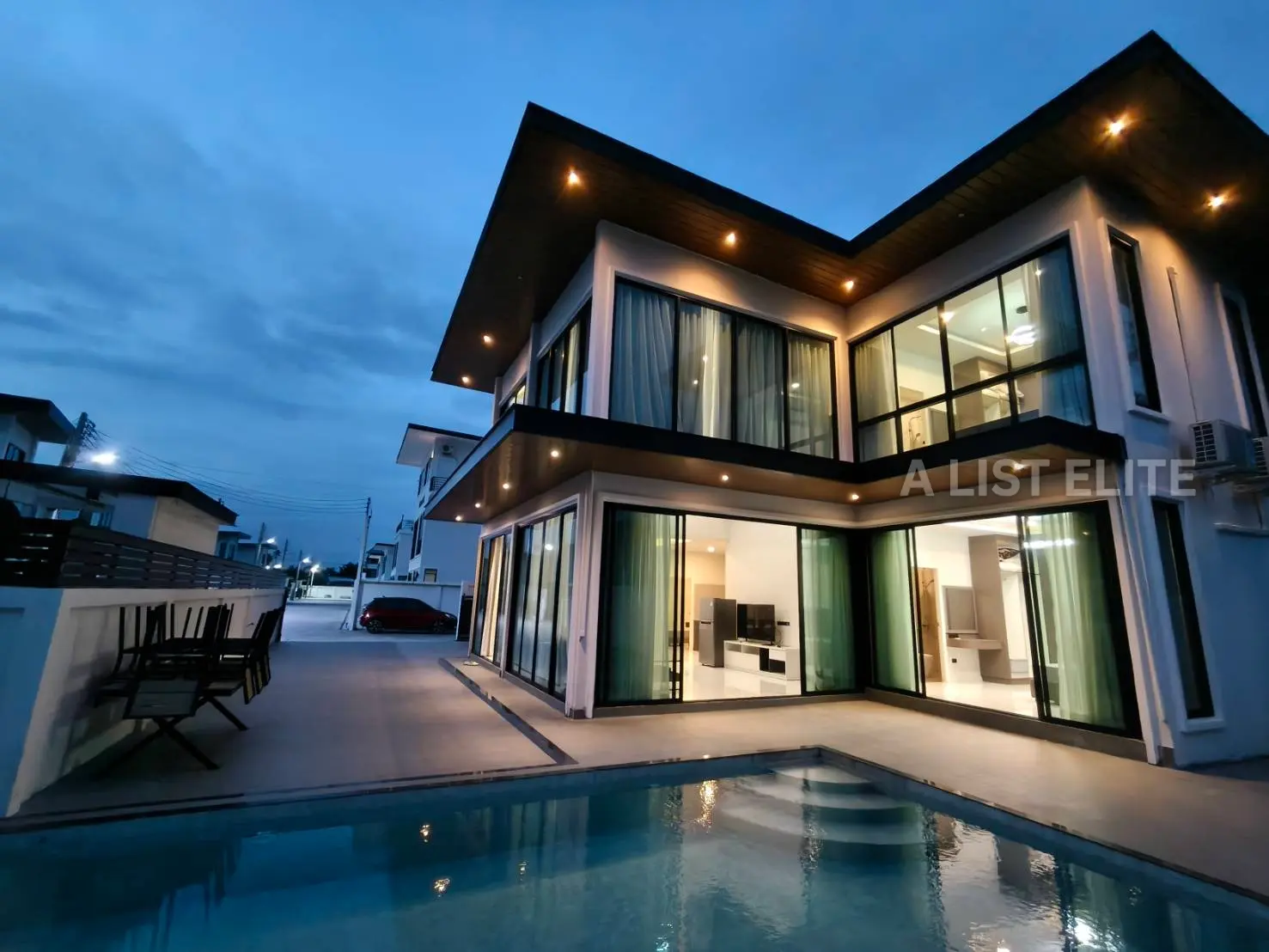  2-Storey Pool Villa in Huay Yai 