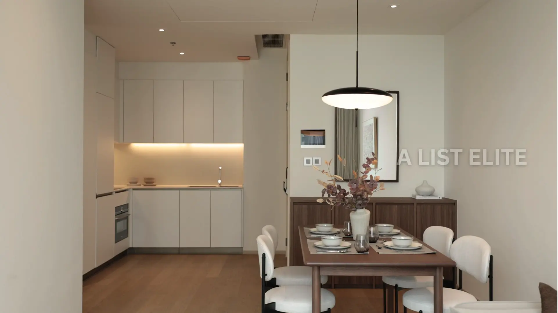 ELITENEW15702, The Strand Thonglor