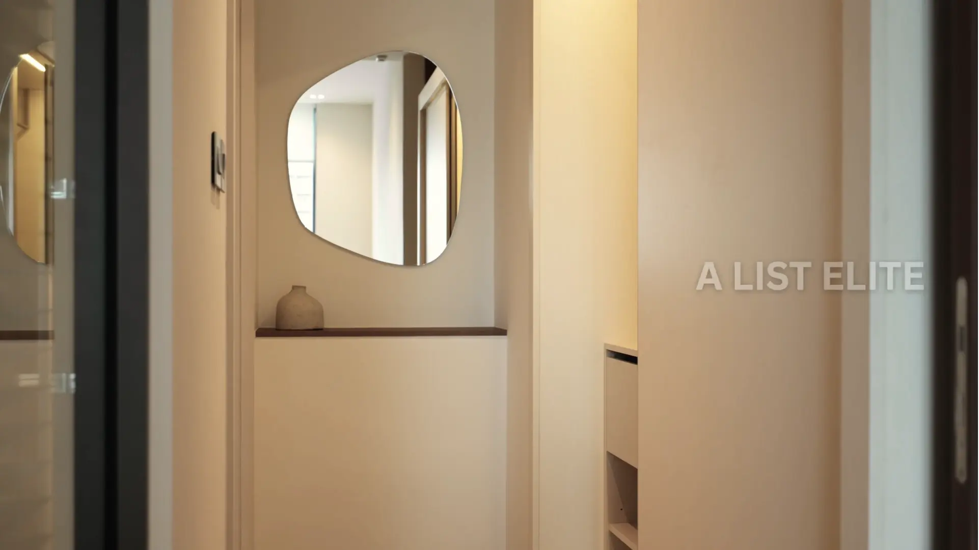 ELITENEW15702, The Strand Thonglor