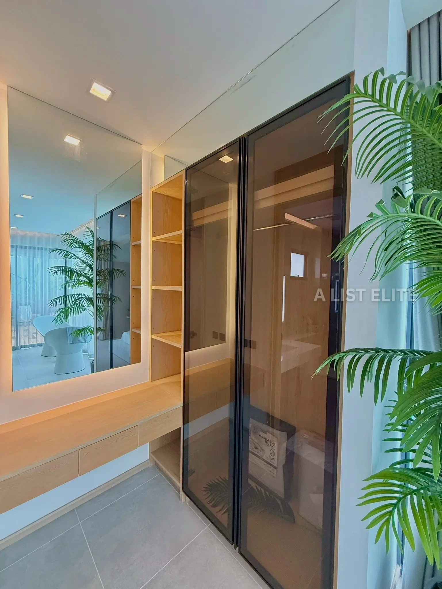 บ้านเดี่ยวสุดหรู สไตล์มินิมอลทรอปิคอล ใจกลางเมืองพัทยา