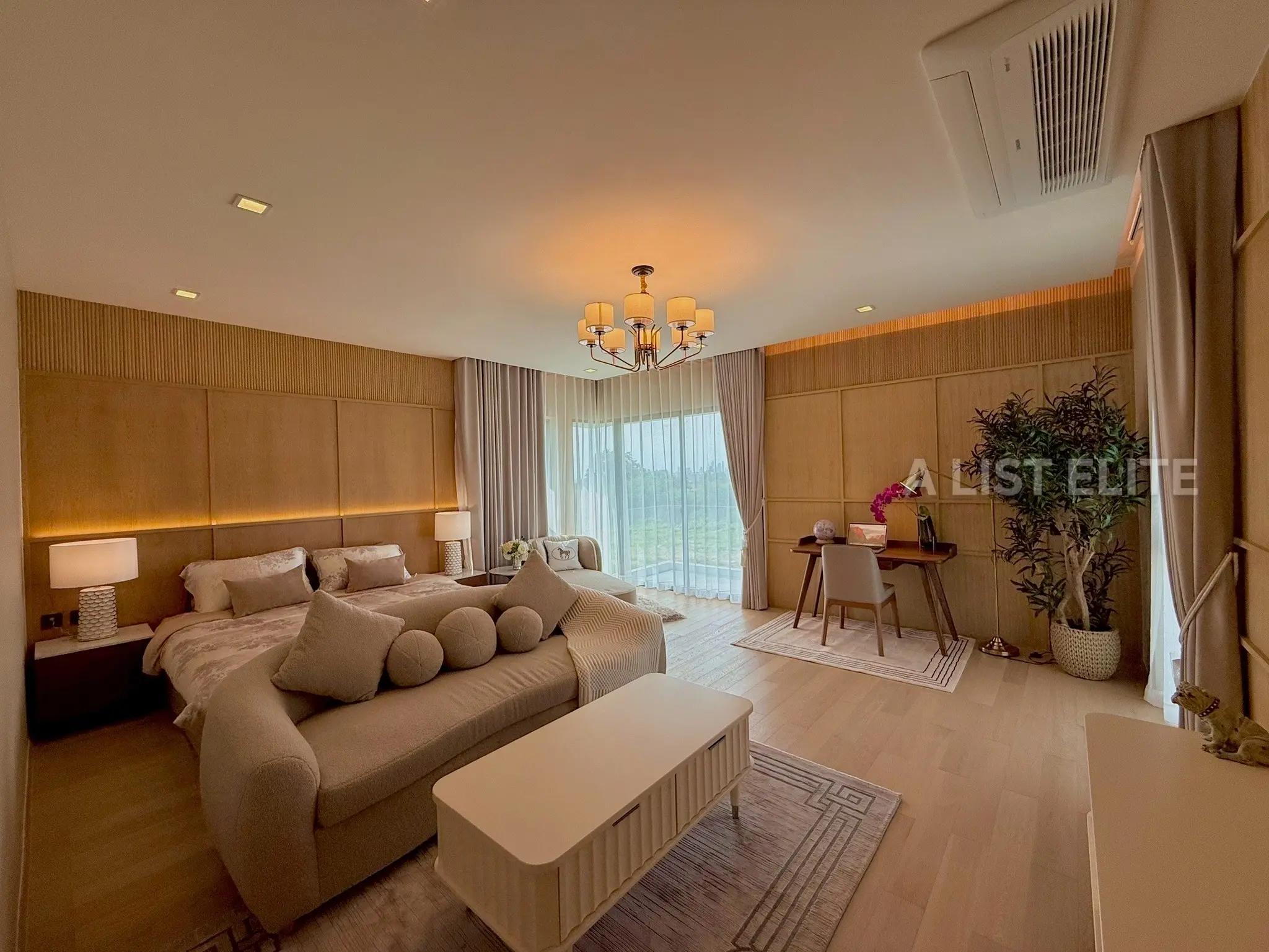 บ้านเดี่ยวสุดหรู สไตล์มินิมอลทรอปิคอล ใจกลางเมืองพัทยา