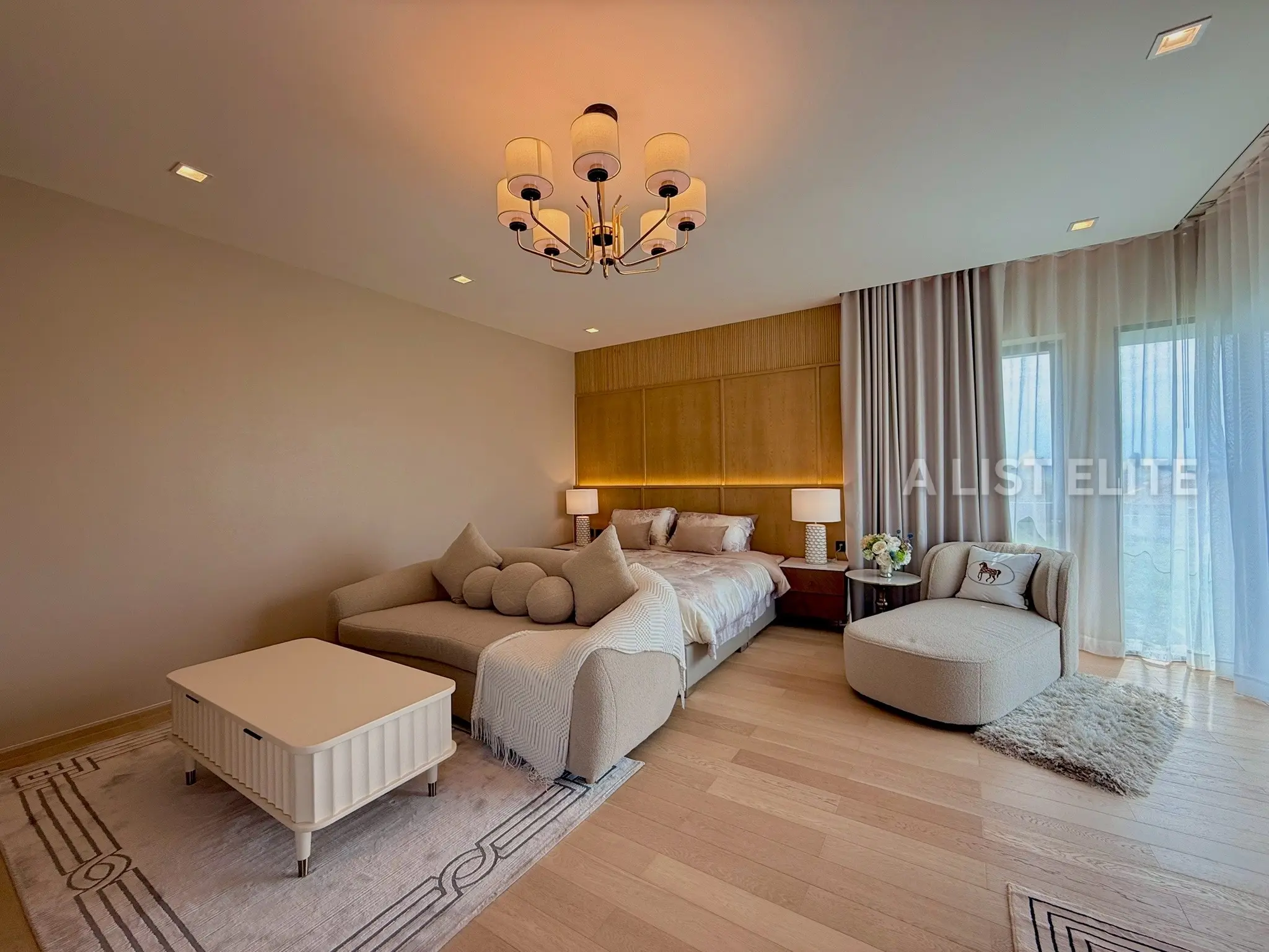 บ้านเดี่ยวสุดหรู สไตล์มินิมอลทรอปิคอล ใจกลางเมืองพัทยา