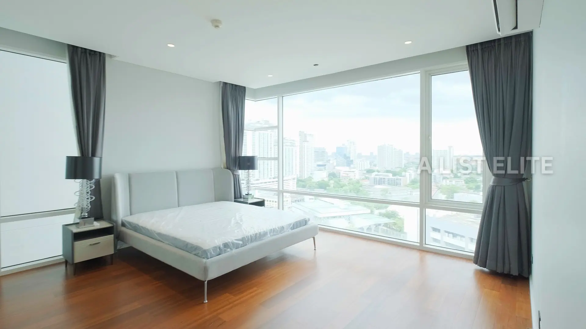 FULLERTON SUKHUMVIT