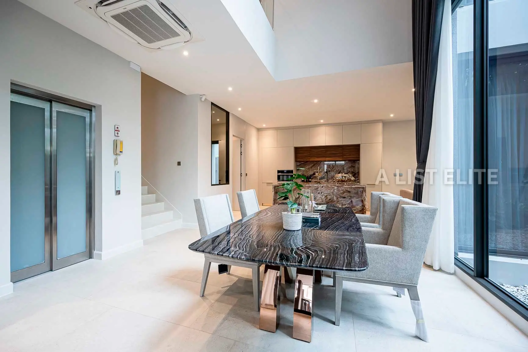 บ้านเดี่ยว 417 ตร.ม. 4 ห้องนอน 5 ห้องน้ำ ที่ BuGaan Pattanakarn