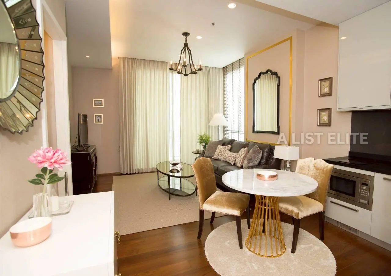 Quattro Thonglor