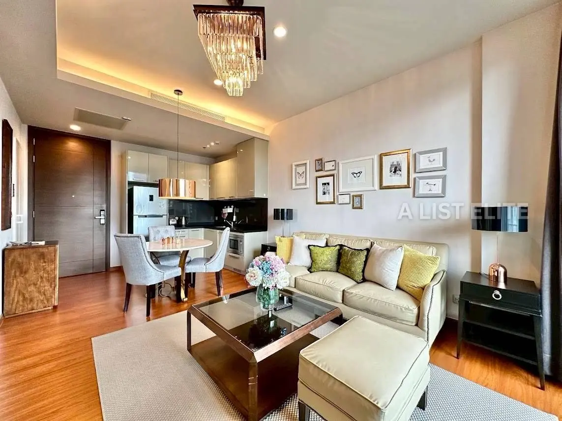Quattro Thonglor