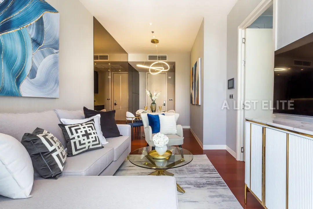Condo Khun by Y00