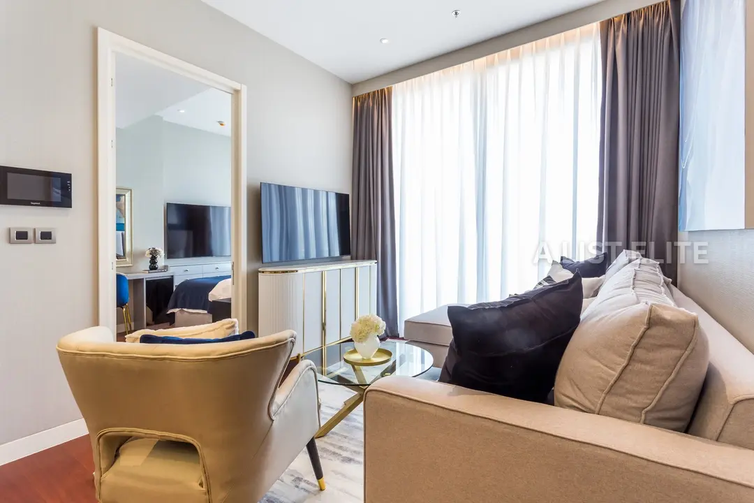 Condo Khun by Y00