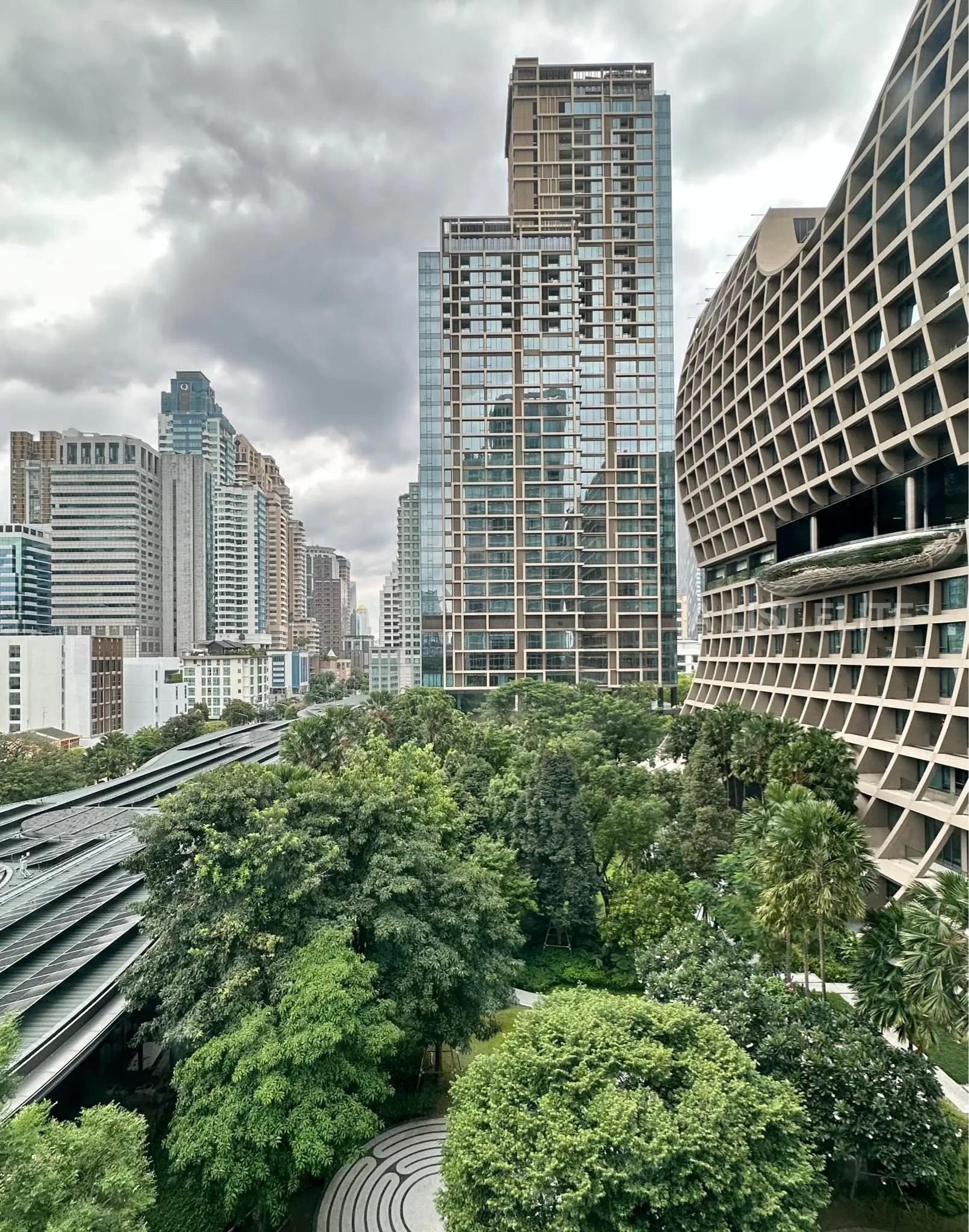 The Residences at Sindhorn Kempinski