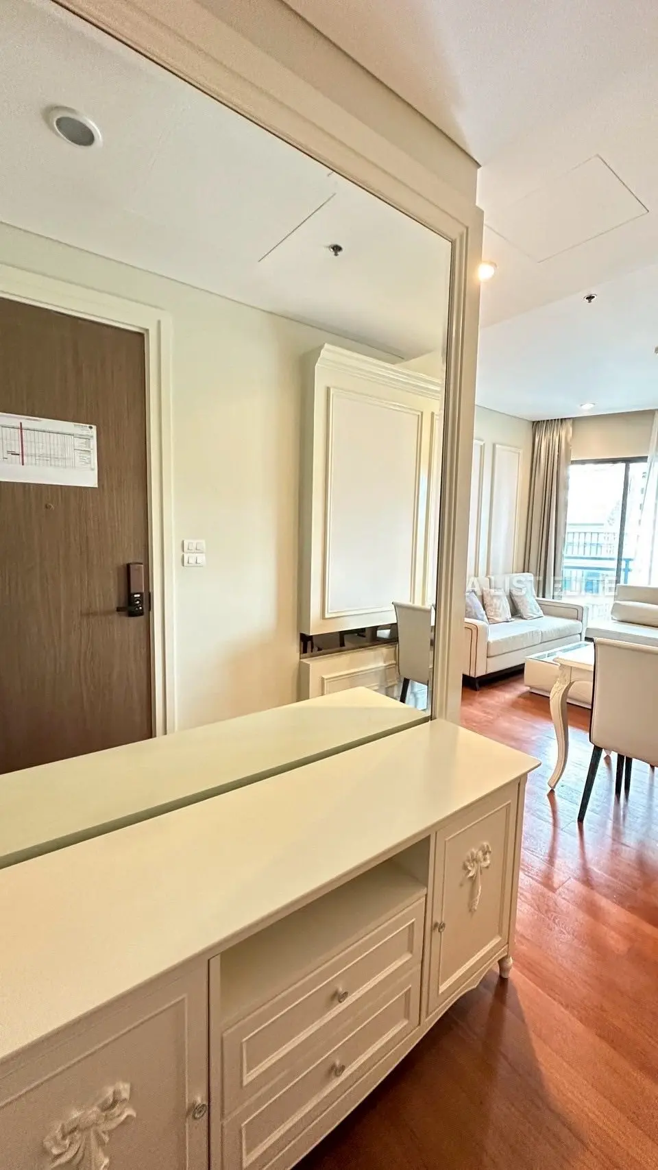 Bright Sukhumvit 24