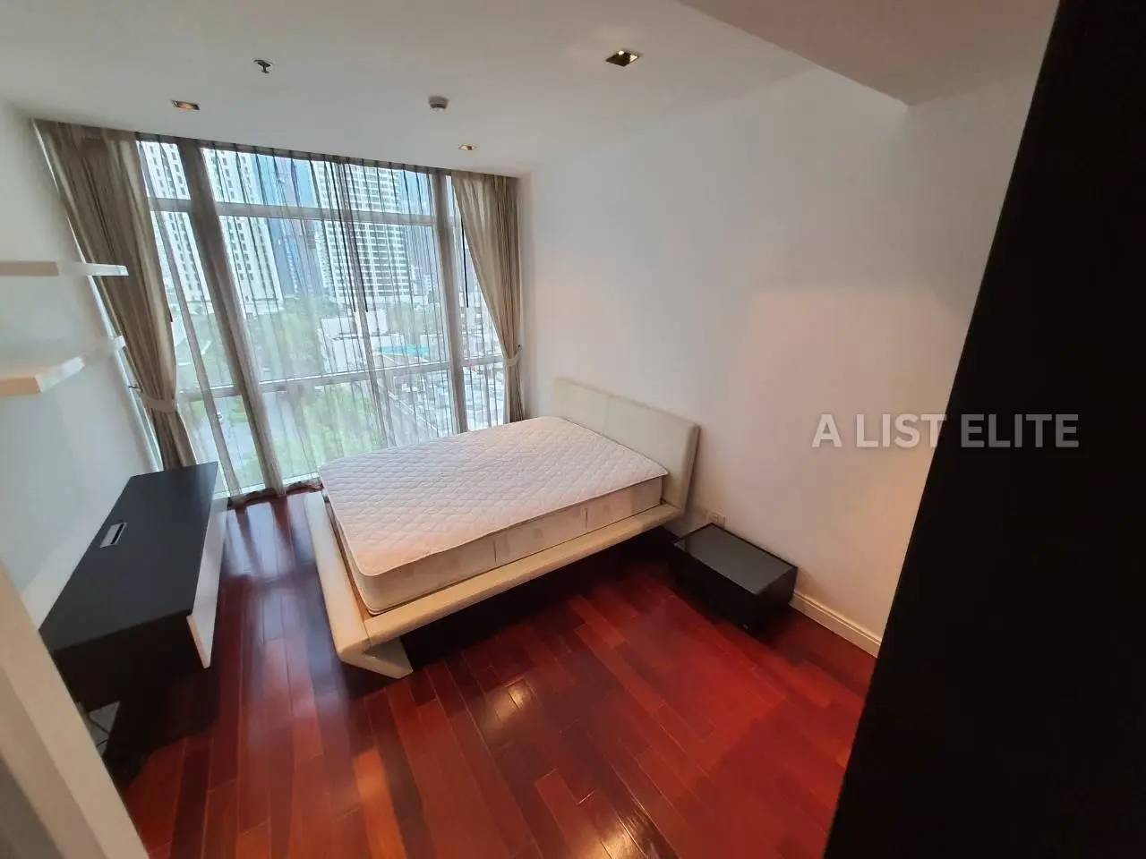 Condo Athenee Residence