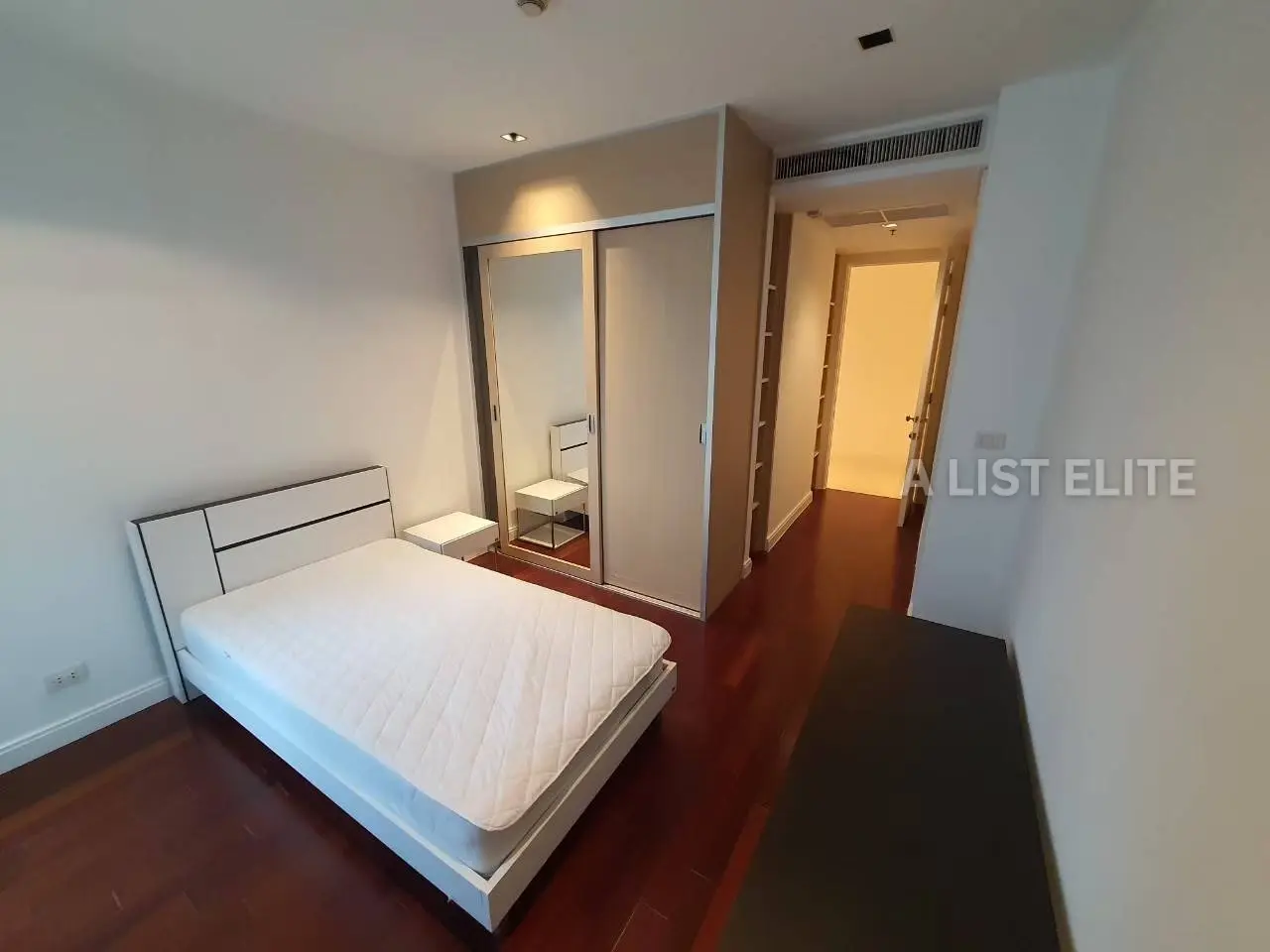 Condo Athenee Residence