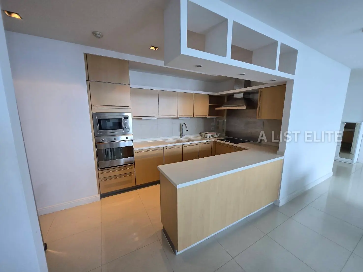 Condo Athenee Residence
