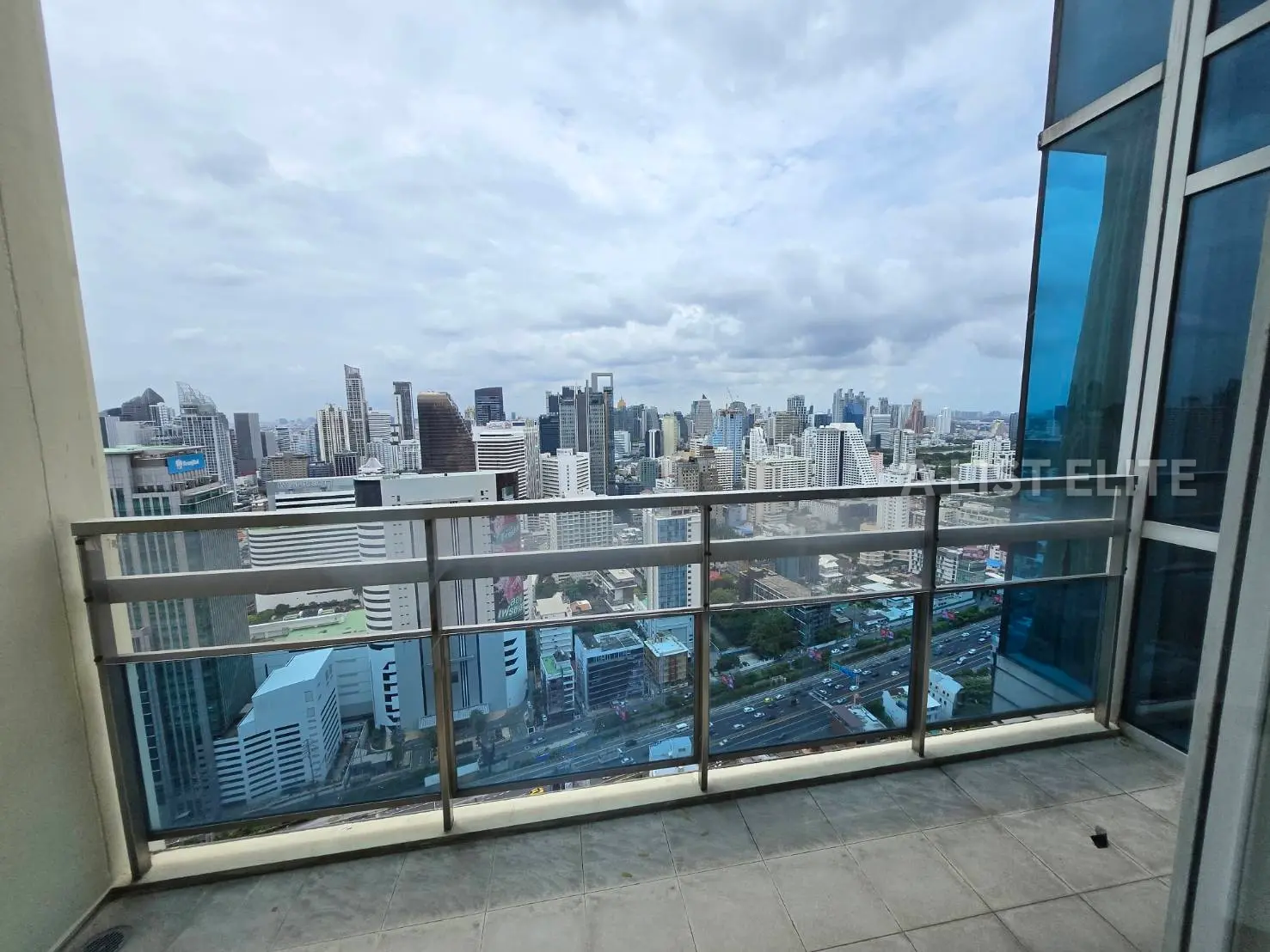 Condo Athenee Residence