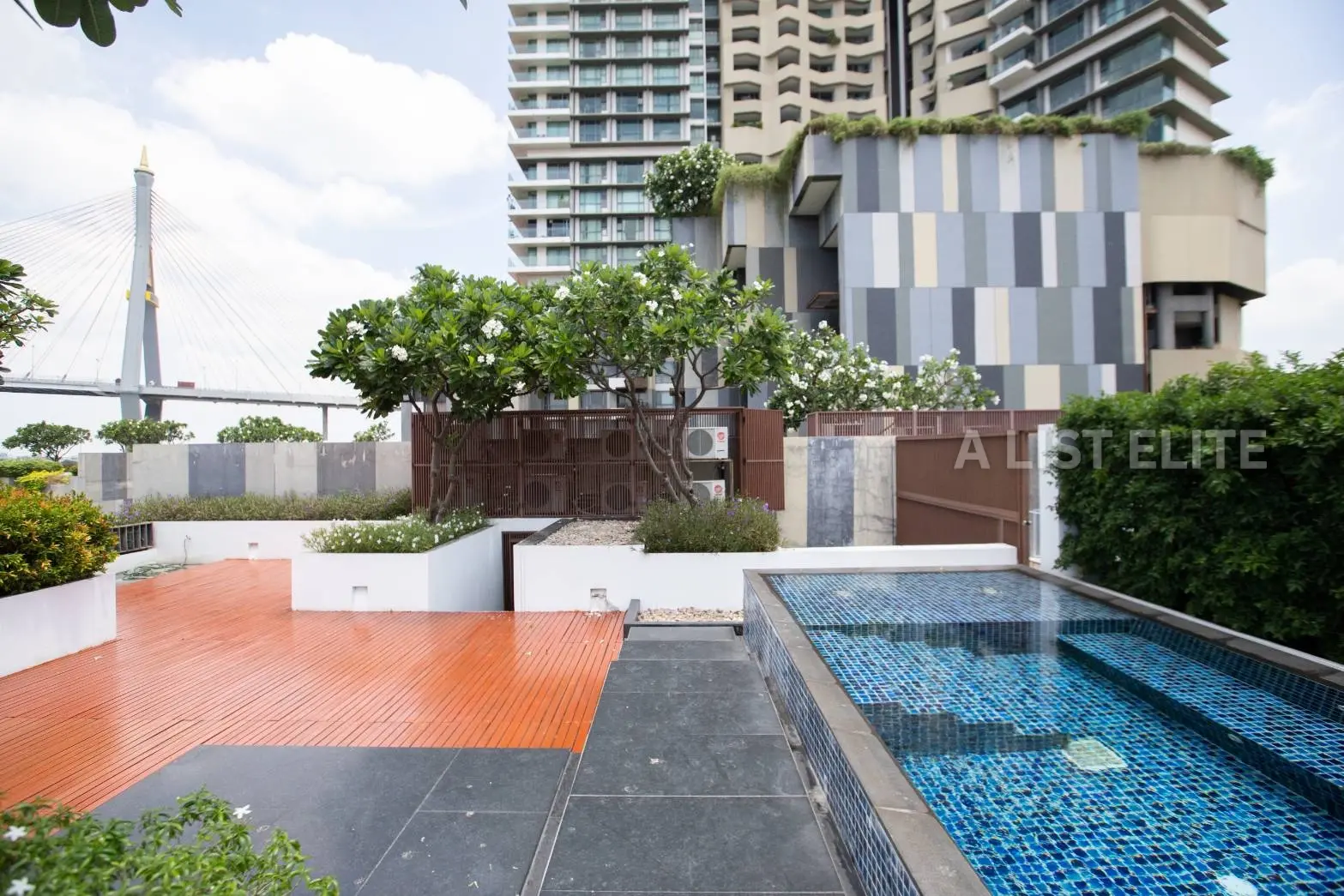 Condo The Pano Rama 3
