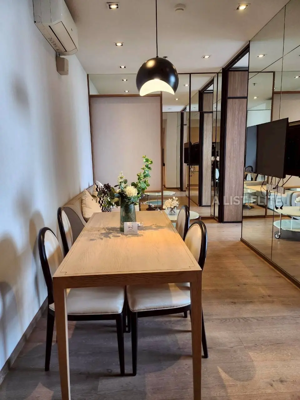 Condo Park Origin Phrom Phong