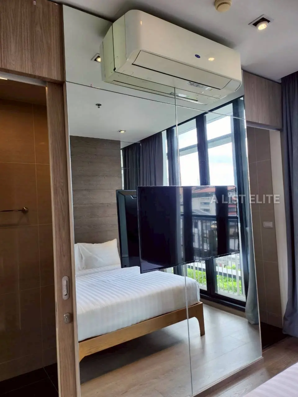 Condo Park Origin Phrom Phong