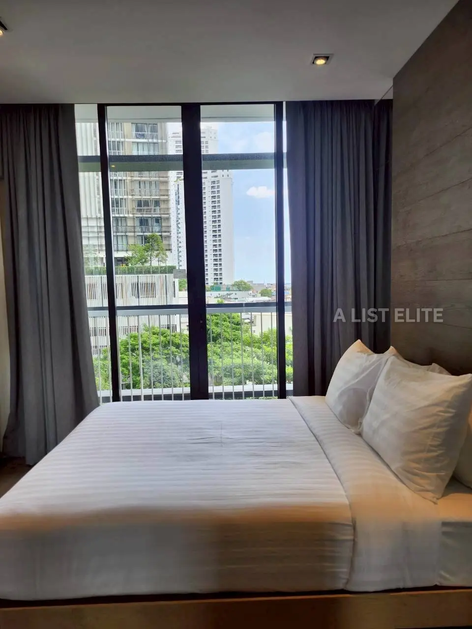 Condo Park Origin Phrom Phong