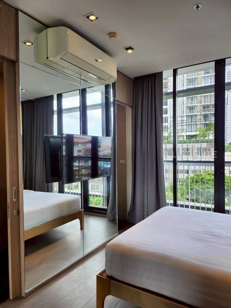 Condo Park Origin Phrom Phong