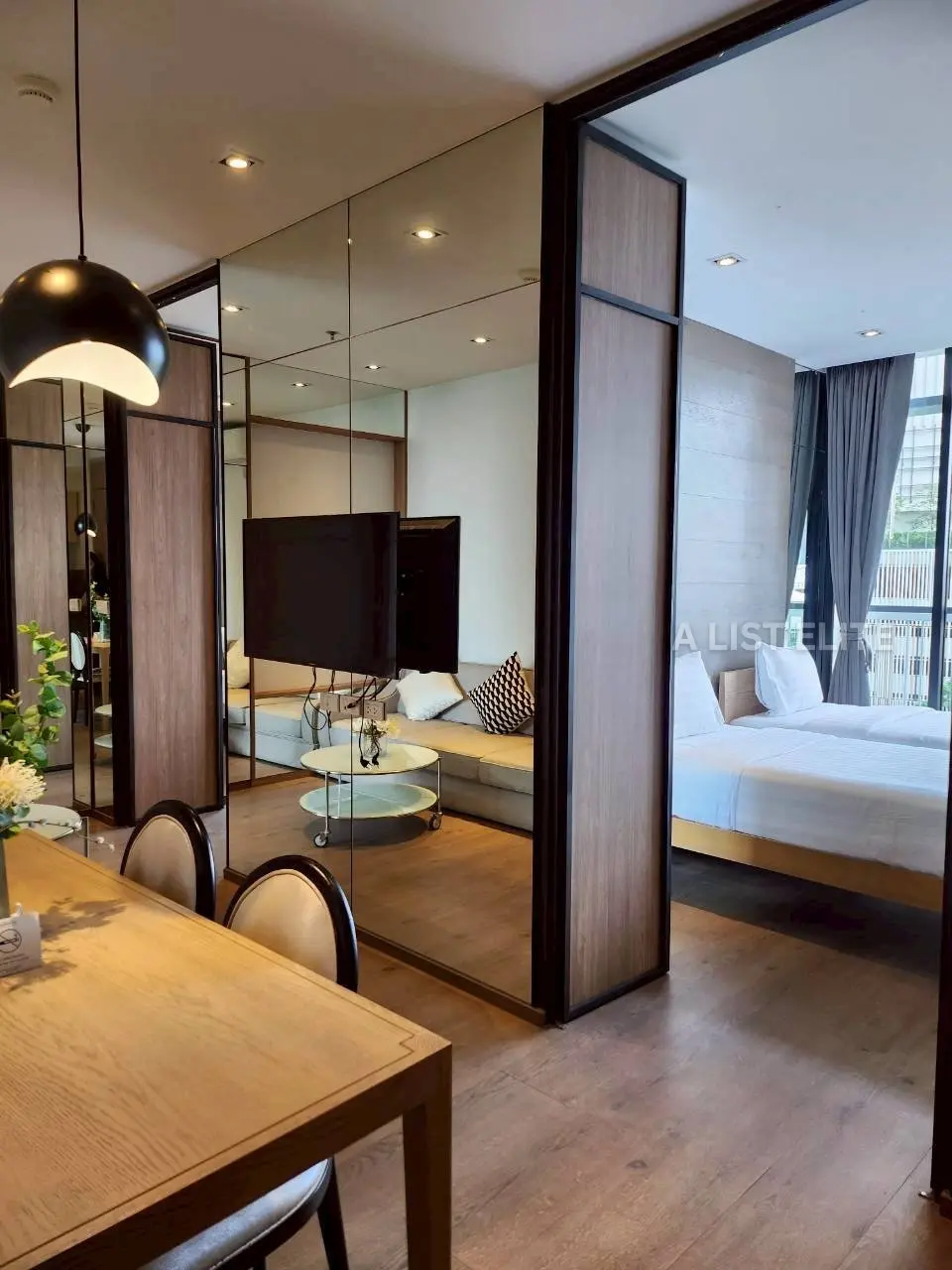 Condo Park Origin Phrom Phong