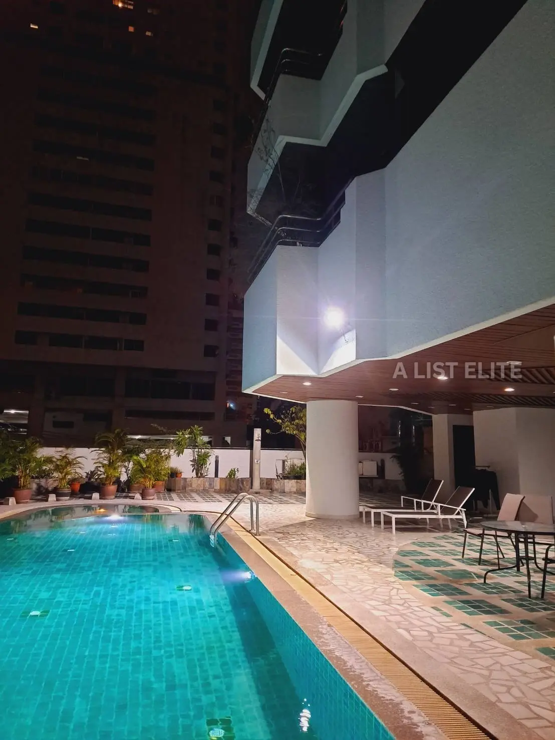 LAKE AVENUE Sukhumvit 16