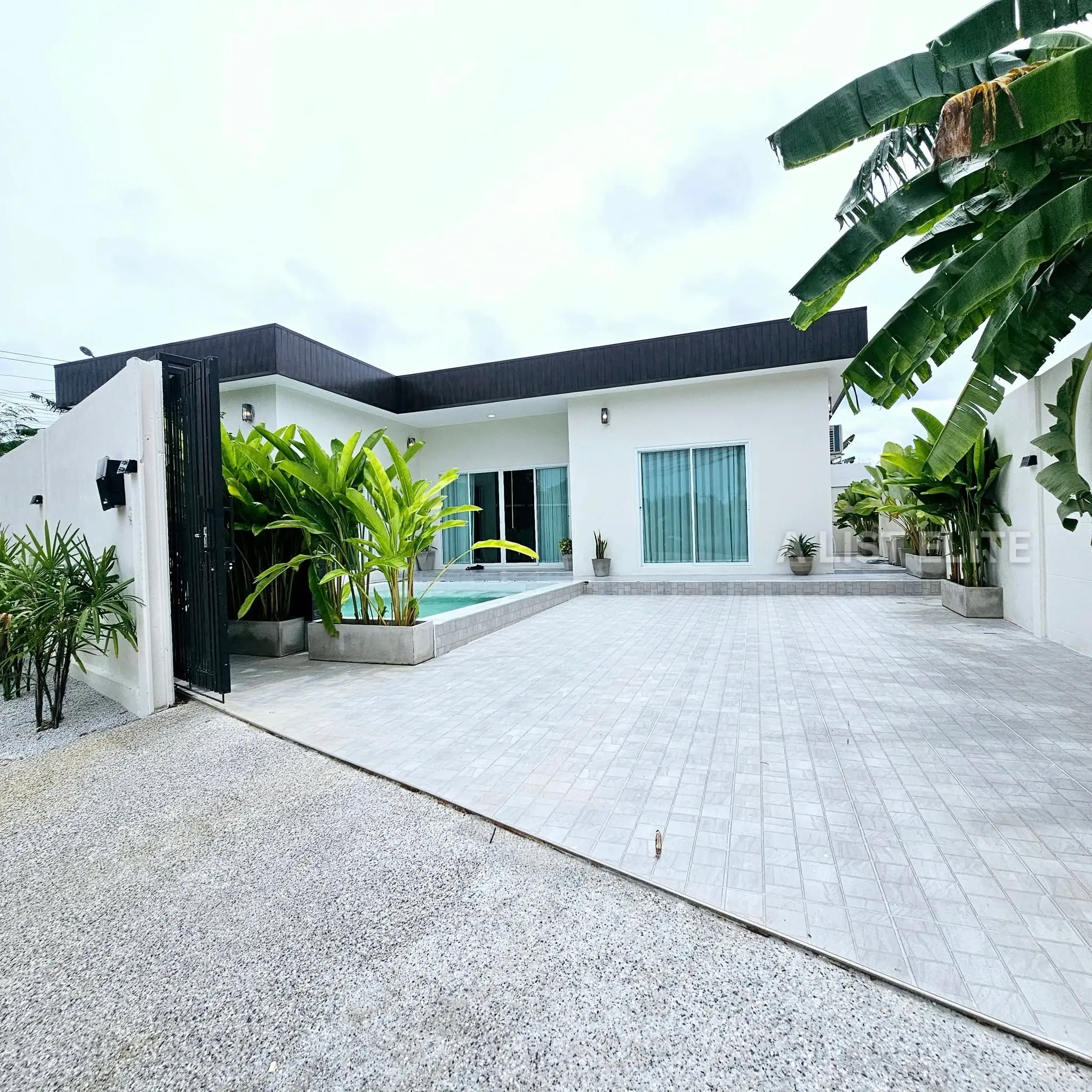 Pool Villa Near Jomtien Beach.