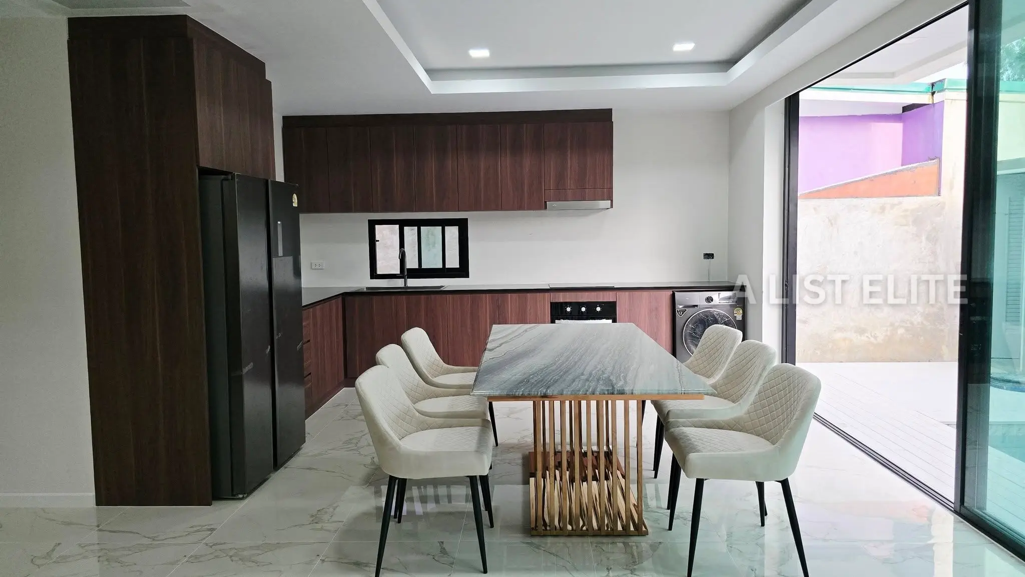 Single House with Private Swimming Pool, Huay Yai.