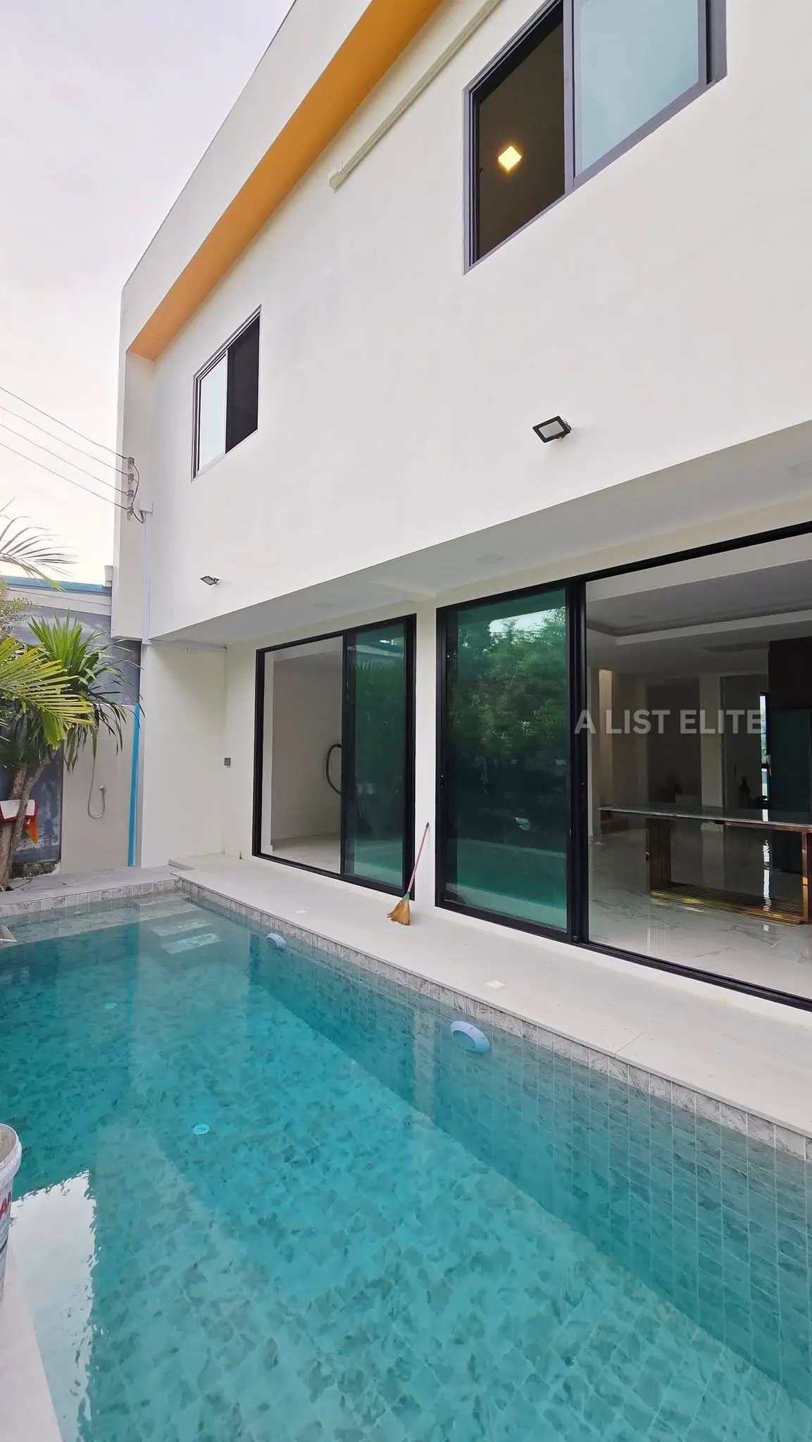 Single House with Private Swimming Pool, Huay Yai.