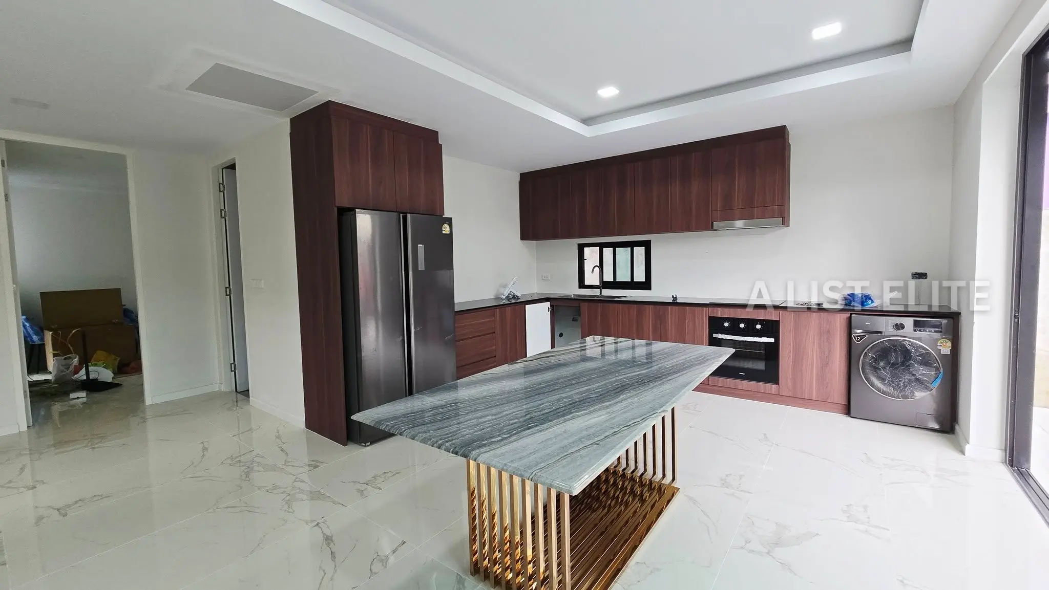 Single House with Private Swimming Pool, Huay Yai.