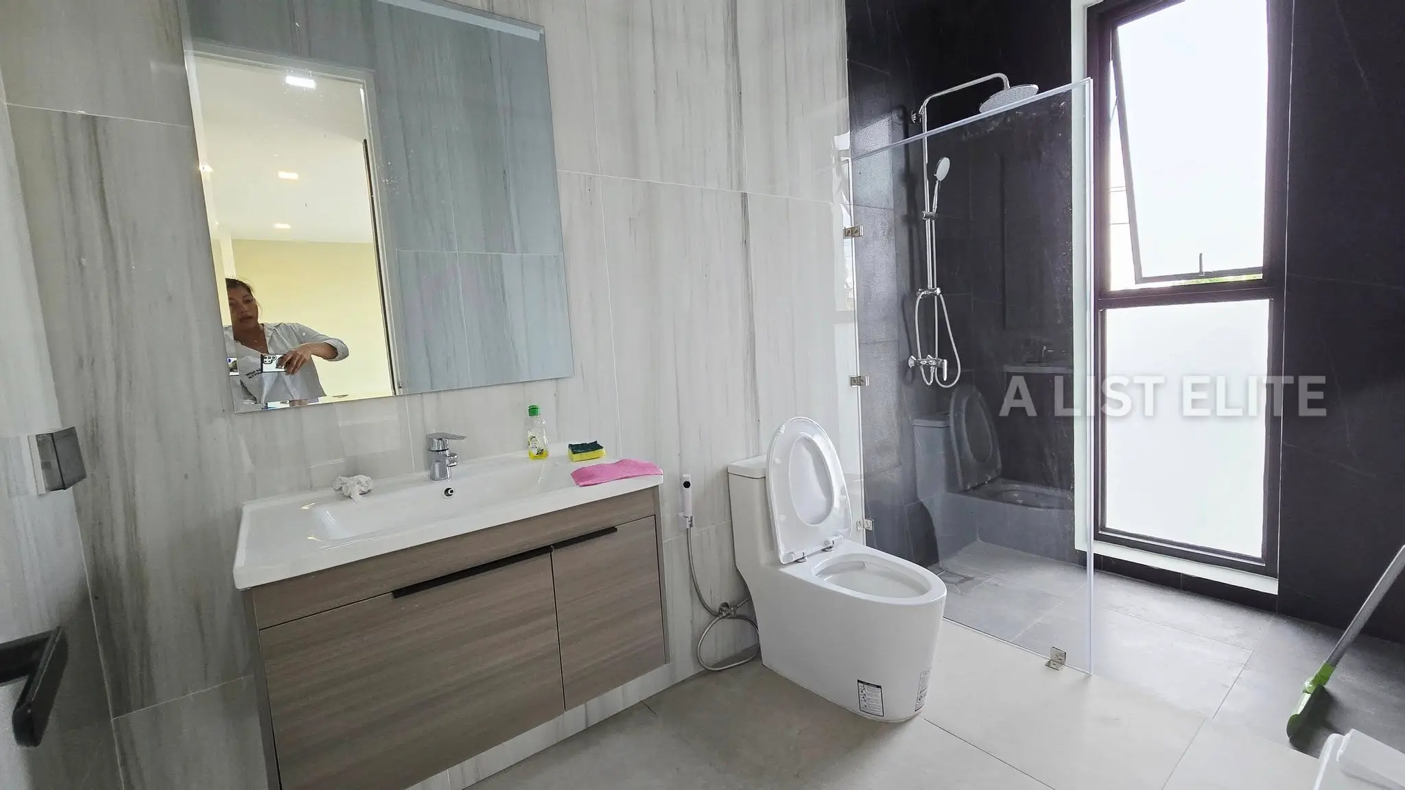 Single House with Private Swimming Pool, Huay Yai.