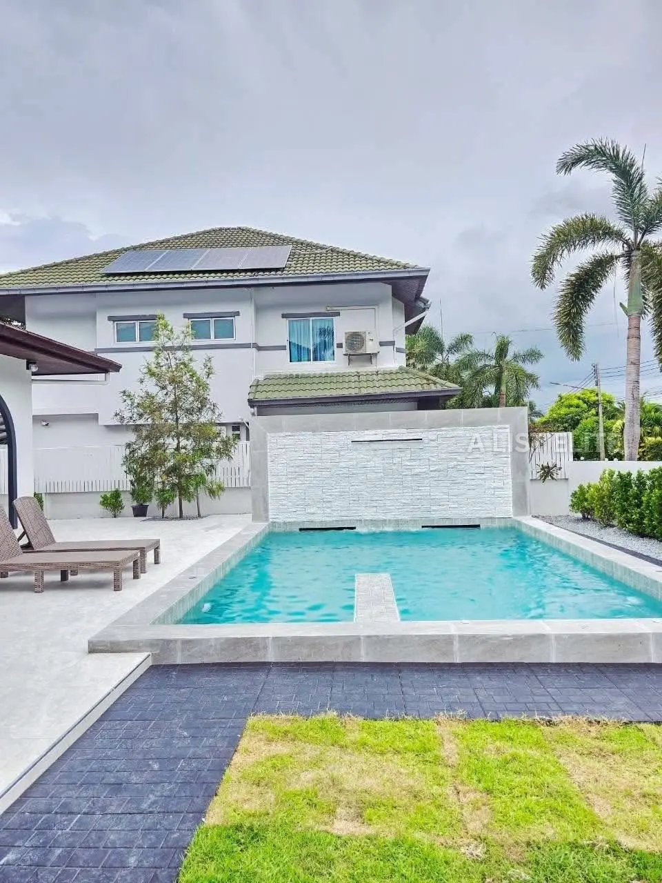 Pool villa in Green Field Villas 2