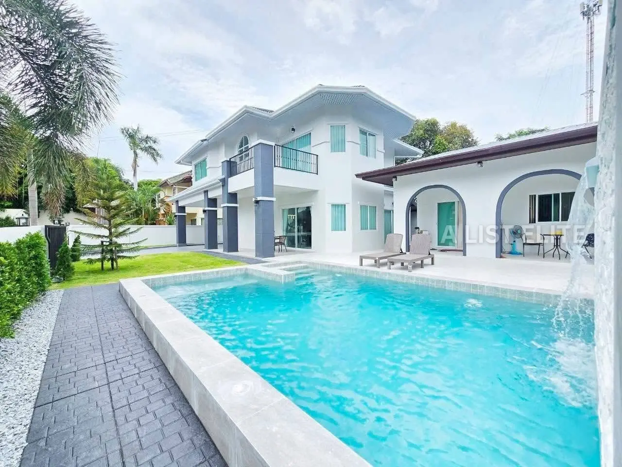 Pool villa in Green Field Villas 2