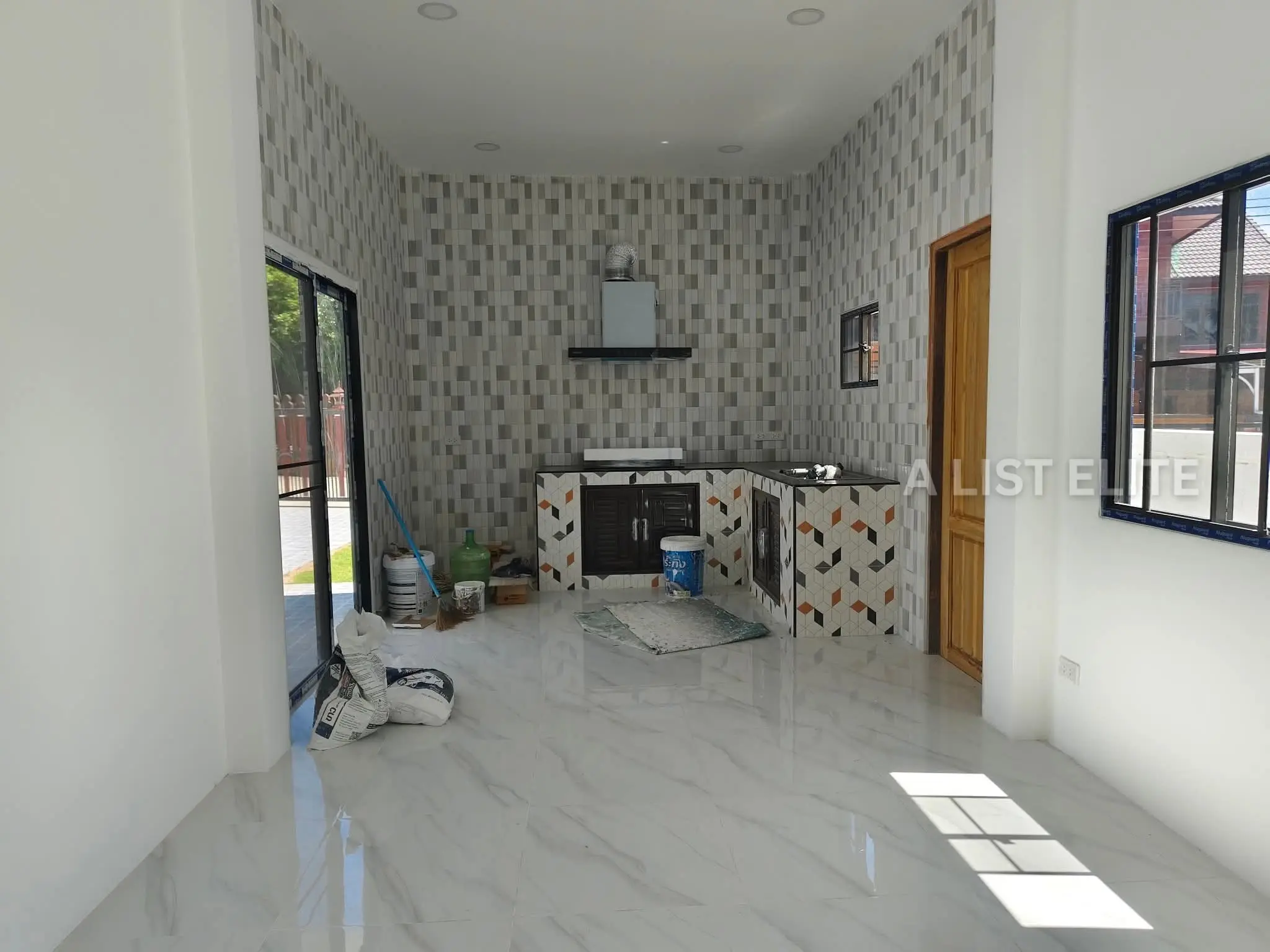 Detached House Near Takhian Tia Subdistrict Municipality Office.