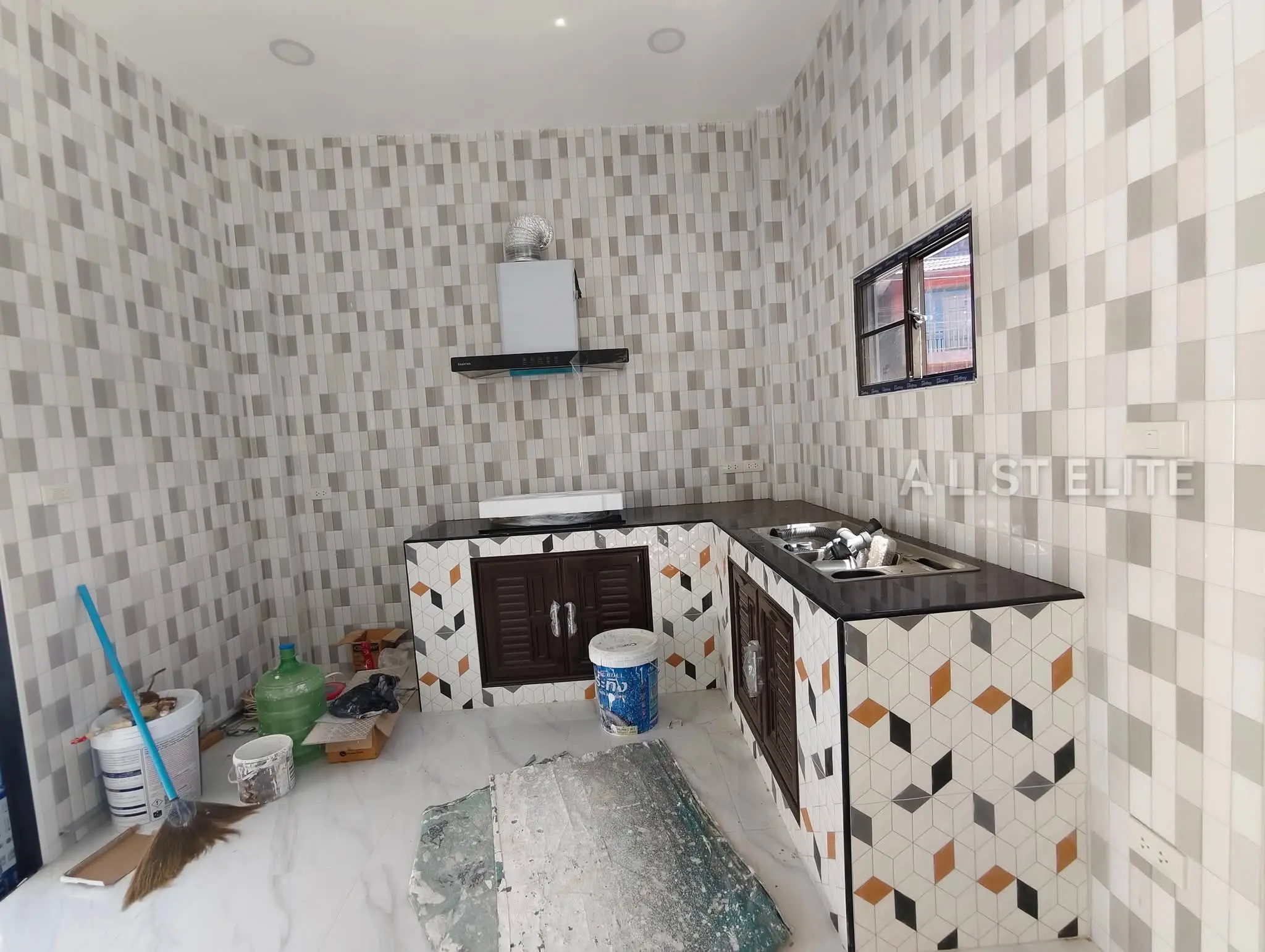 Detached House Near Takhian Tia Subdistrict Municipality Office.