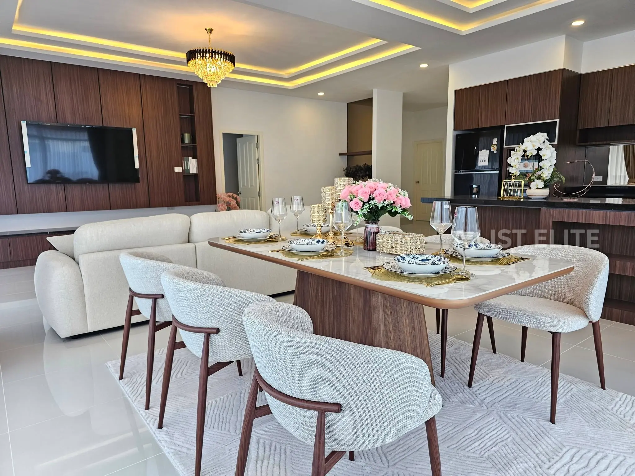 Pool Villa Ban Panalee