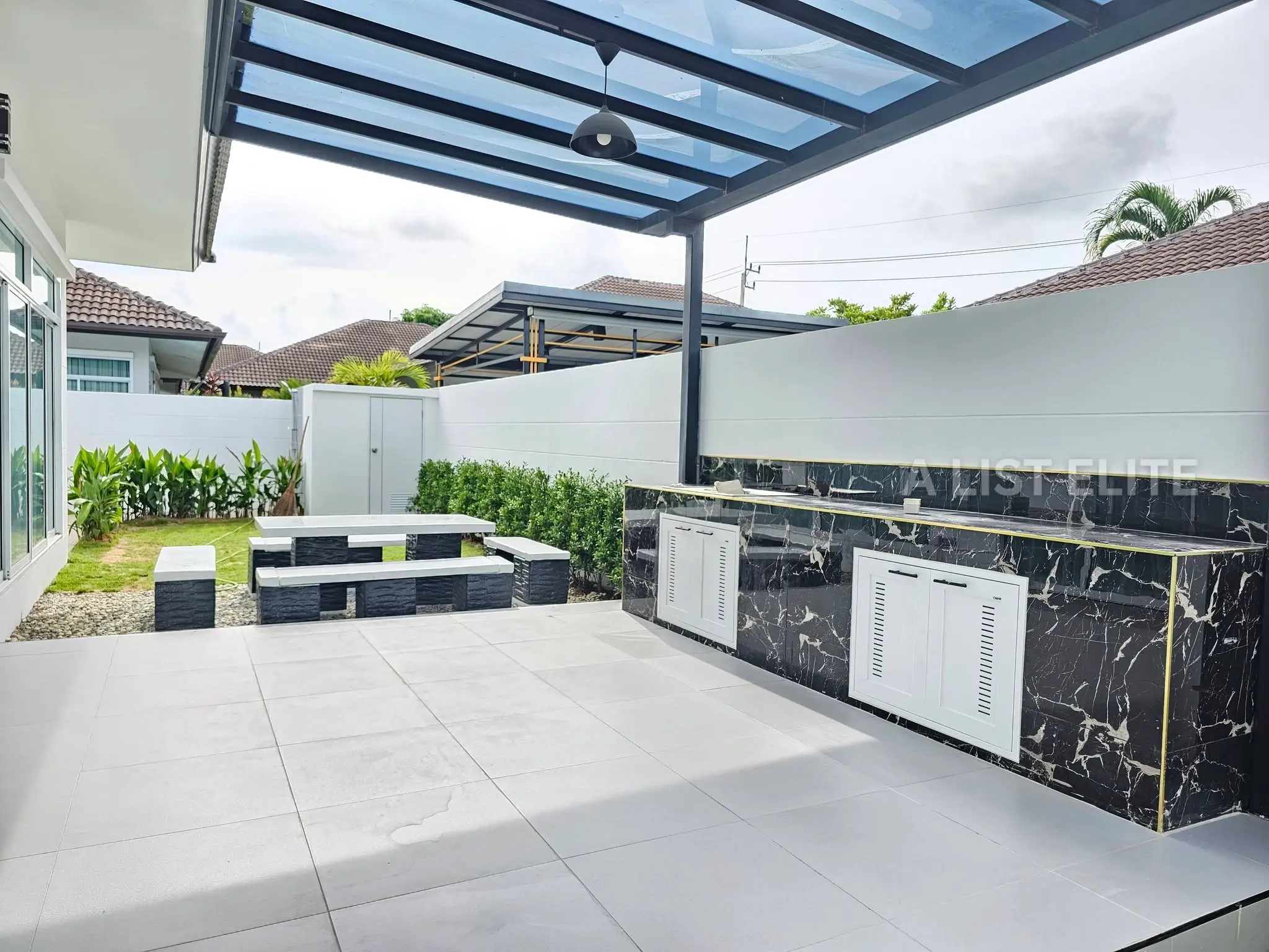 Pool Villa Ban Panalee