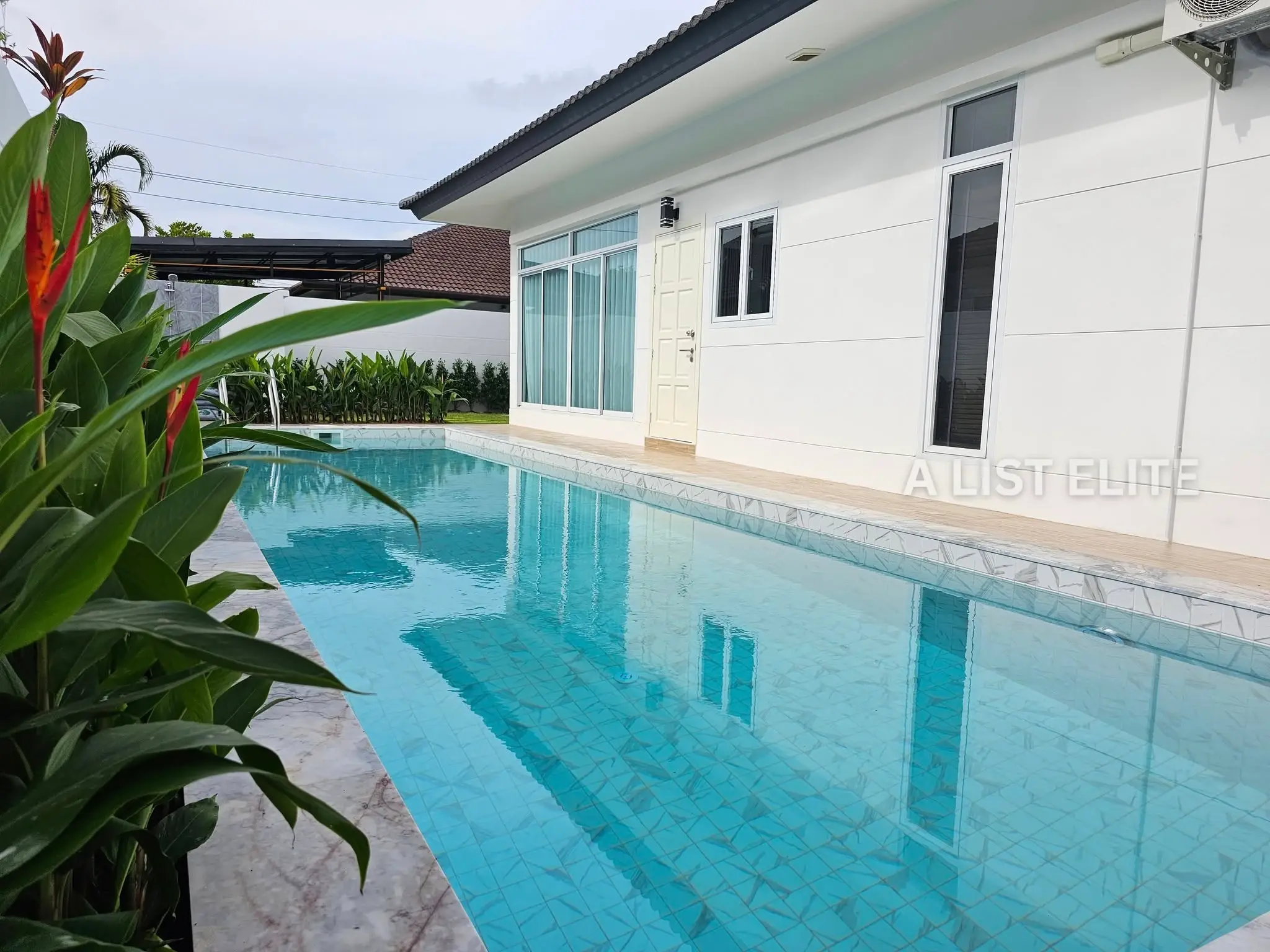 Pool Villa Ban Panalee