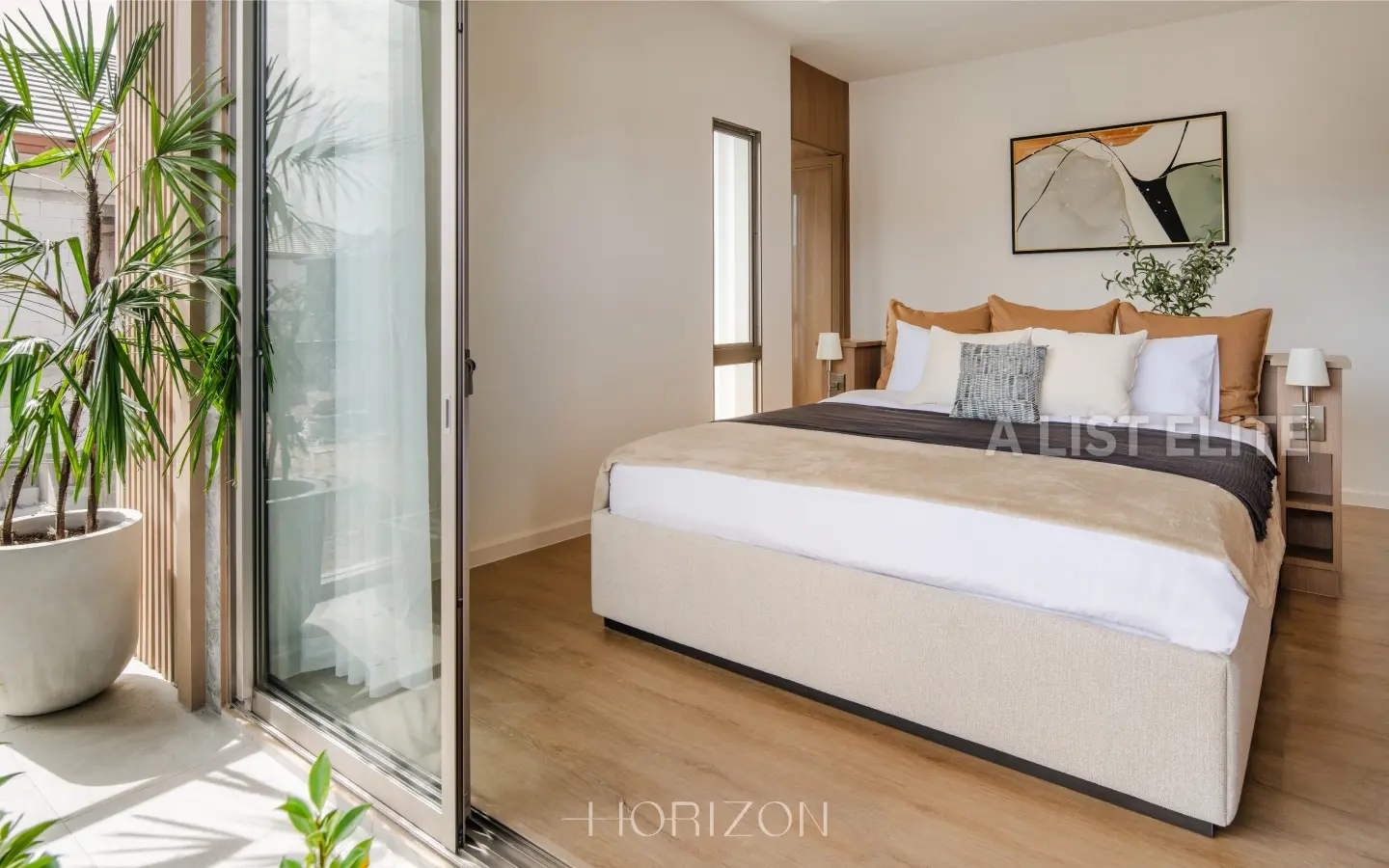 Horizon by Patta