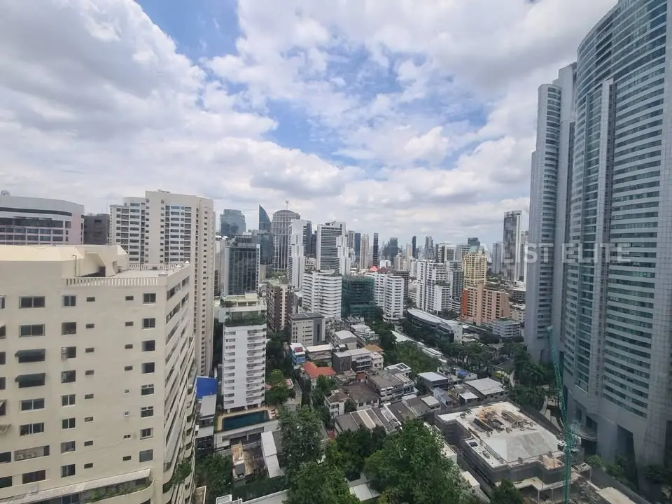Lake Avenue Sukhumvit 16