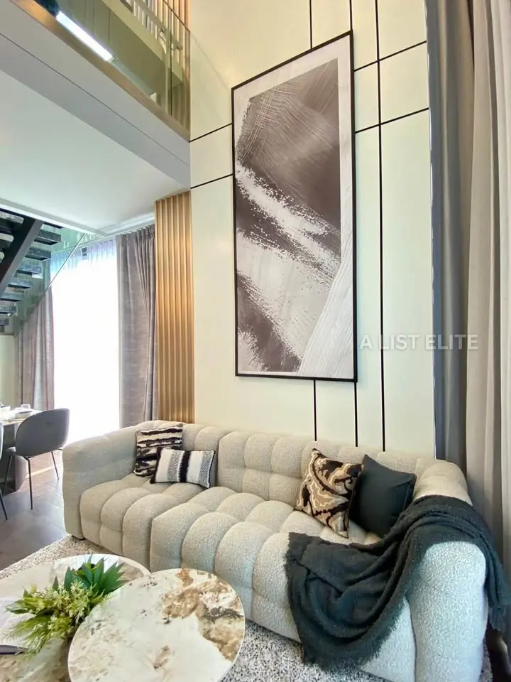 LAVIQ SUKHUMVIT 57