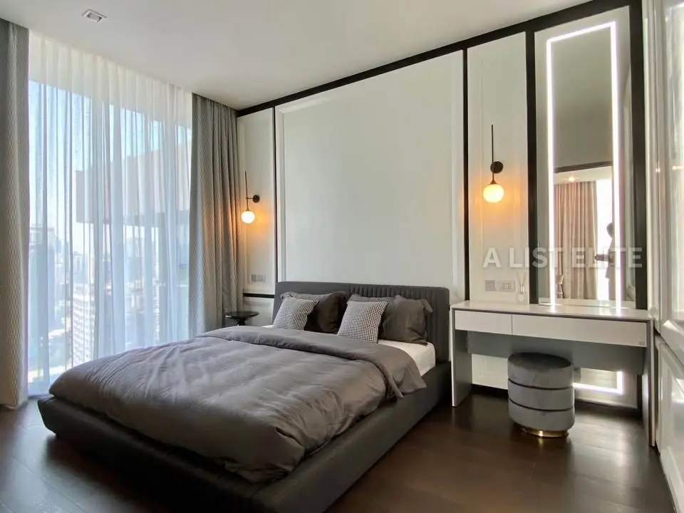 LAVIQ SUKHUMVIT 57