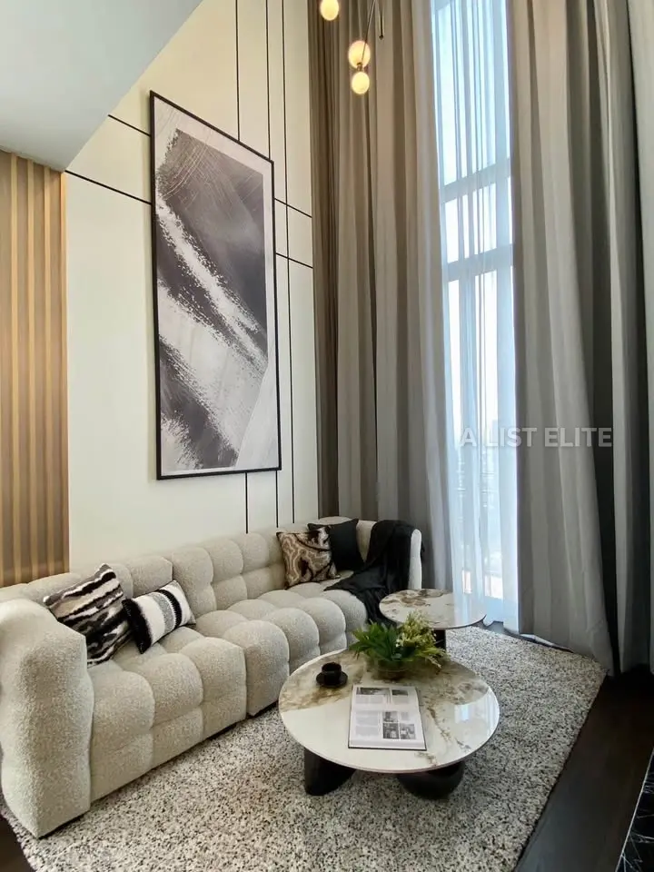LAVIQ SUKHUMVIT 57