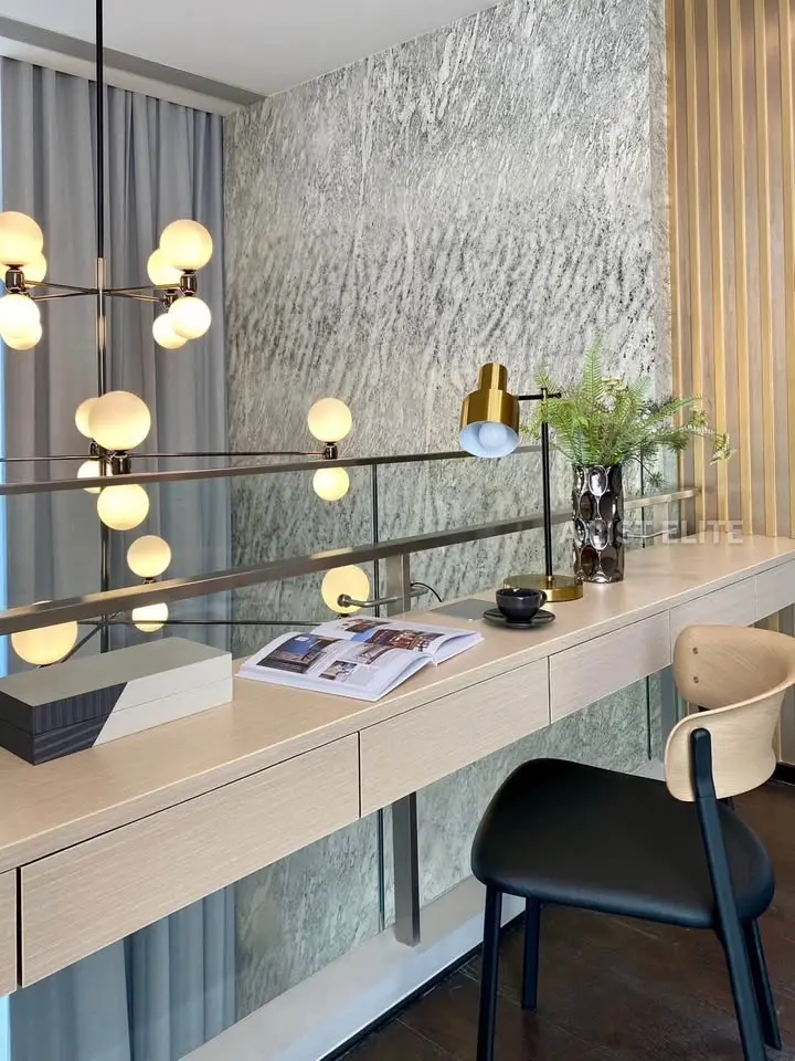 LAVIQ SUKHUMVIT 57