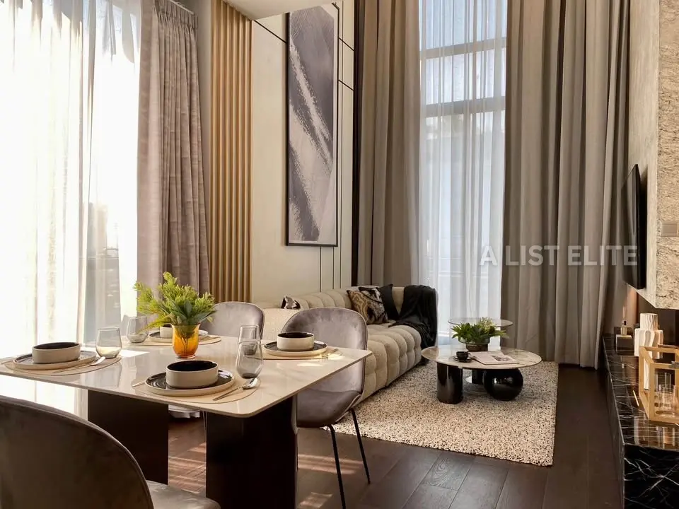 LAVIQ SUKHUMVIT 57