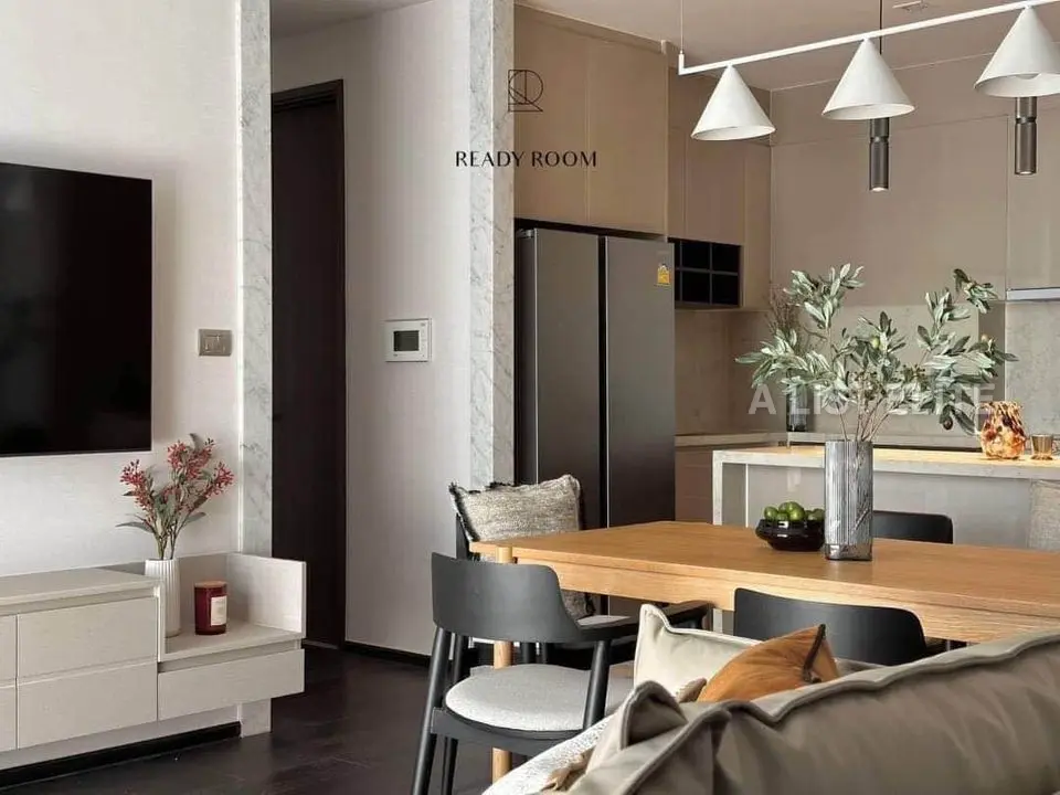 LAVIQ SUKHUMVIT 57