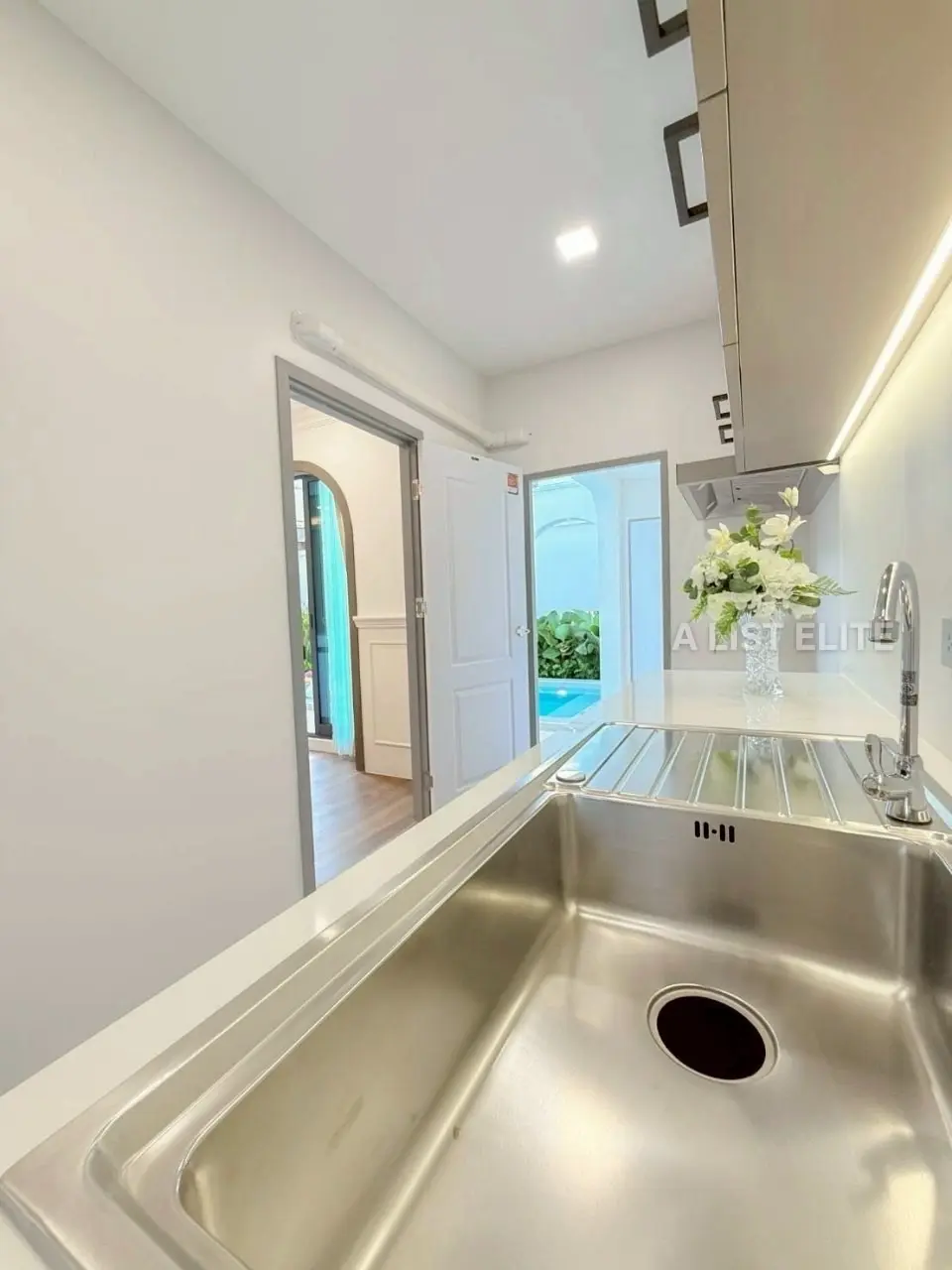 Spring Town Pool Villa - สปริงทาวน์ พูลวิลล่า